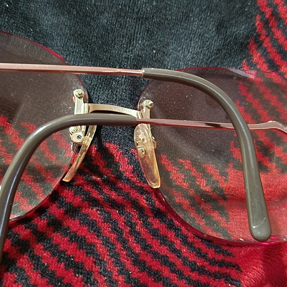 Gold Rimless Sunglasses - Picture 4 of 7